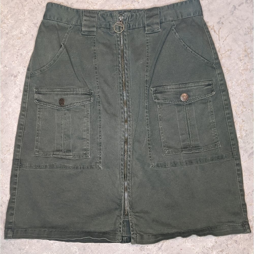 L.O.G.G army green skirt sz. 8